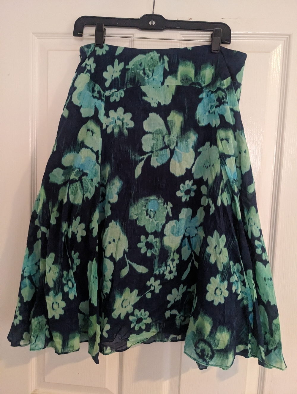 Jones New York Navy and Aqua Floral Circle Skirt